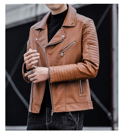 Chaqueta de cuero para hombre, estilo biker y moderno.